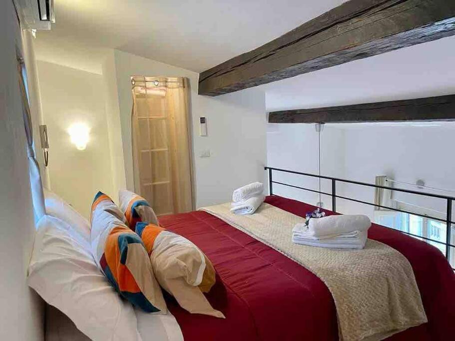 Novella'S Loft Near Santa Maria Novella Station Apartment ฟลอเรนซ์ ภายนอก รูปภาพ