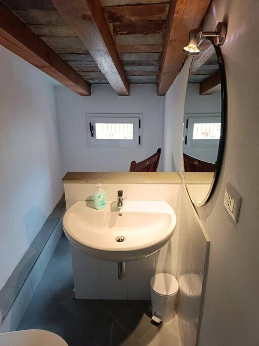 Novella'S Loft Near Santa Maria Novella Station Apartment ฟลอเรนซ์ ภายนอก รูปภาพ
